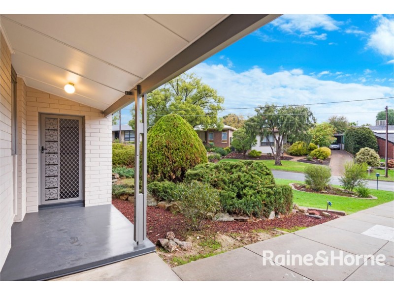 15 Folkstone Street, Modbury Heights SA 5092