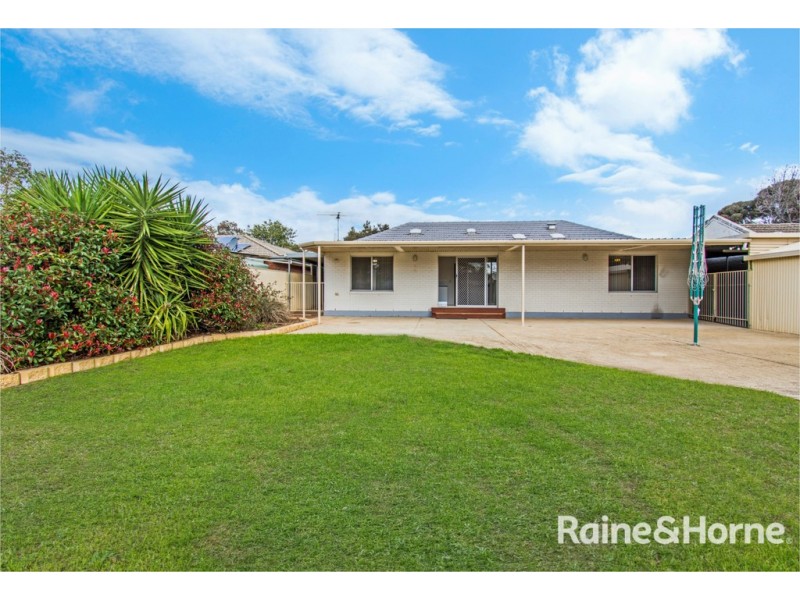 6 Marnhull Street, Elizabeth Grove SA 5112