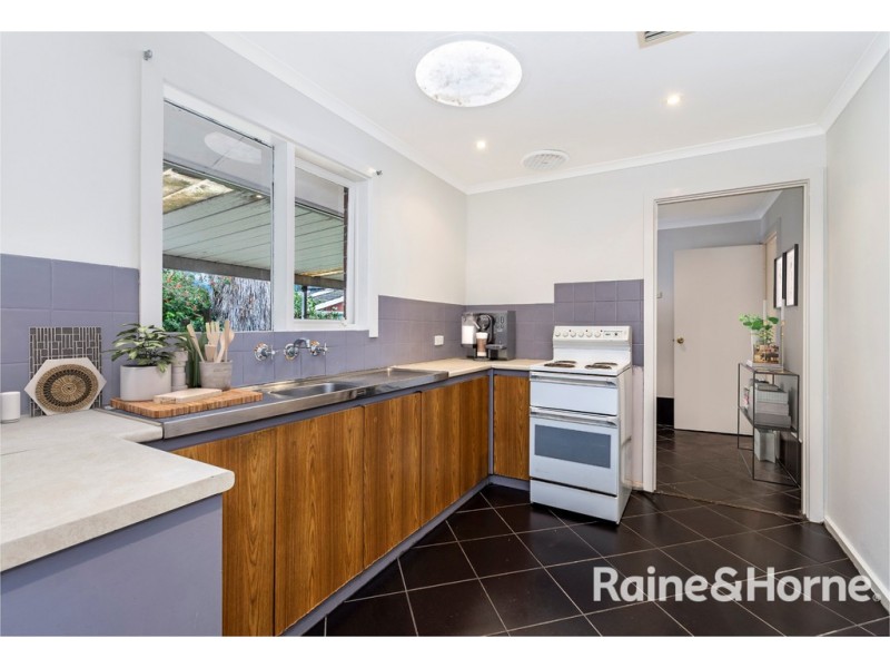 9 Onkaparinga Drive, Salisbury SA 5108