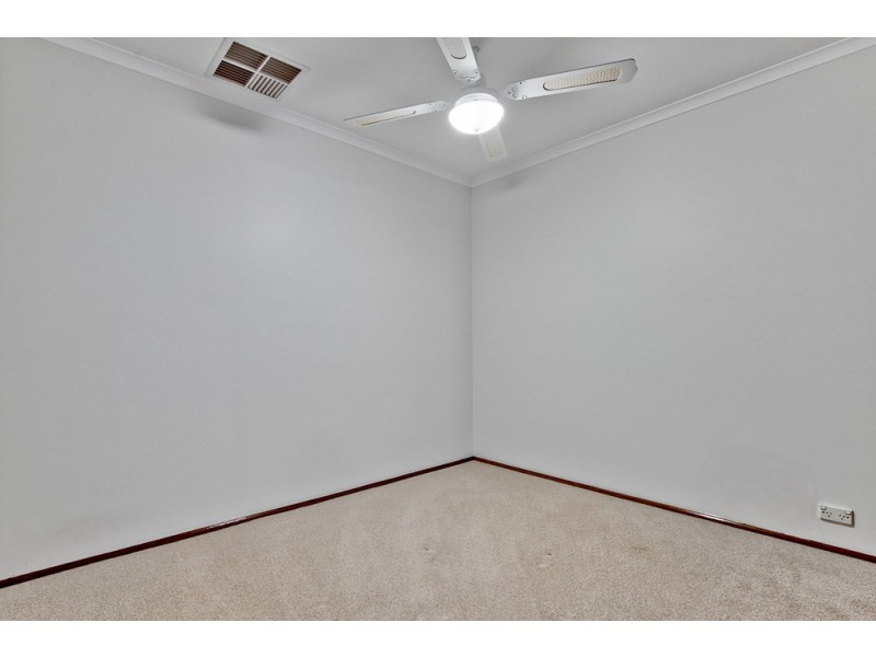 15 Crown Crescent, Paralowie SA 5108