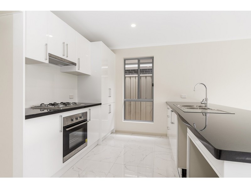 12A and 12B St Ives Drive, Parafield Gardens SA 5107