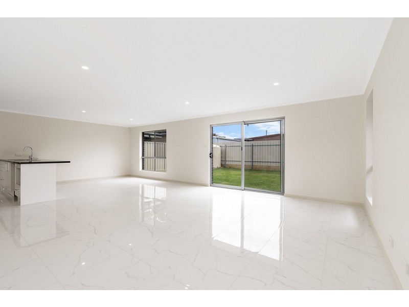 12A and 12B St Ives Drive, Parafield Gardens SA 5107