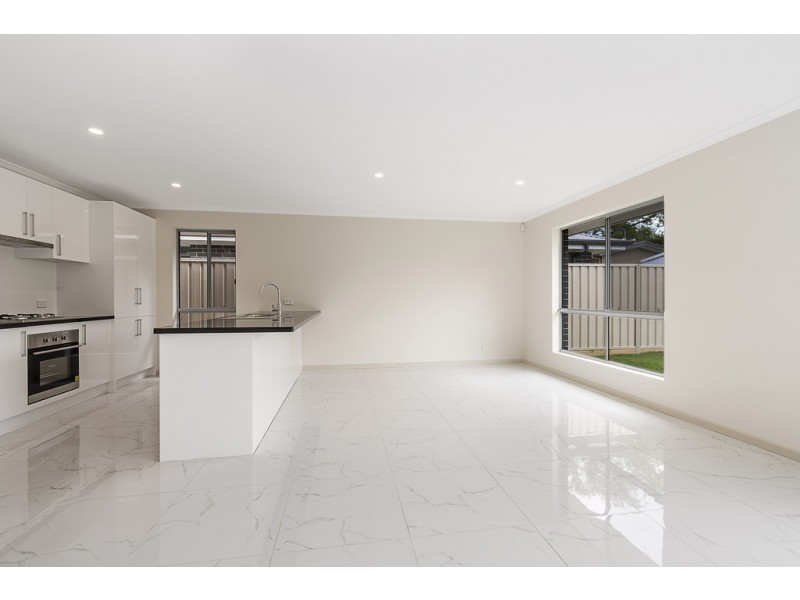 12A and 12B St Ives Drive, Parafield Gardens SA 5107