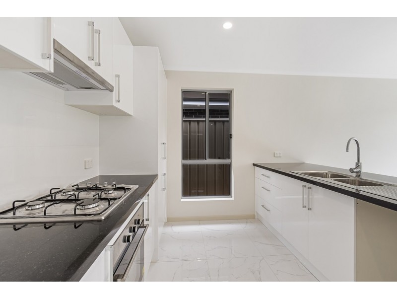 12A and 12B St Ives Drive, Parafield Gardens SA 5107