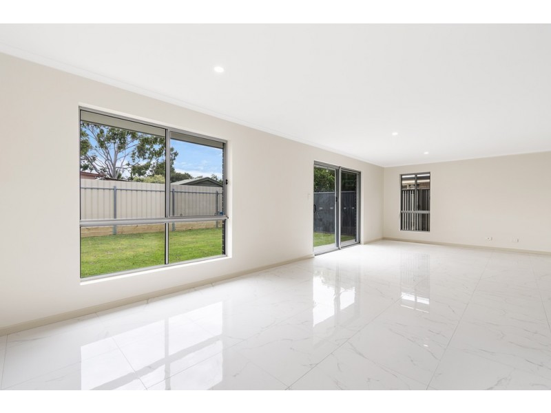 12A and 12B St Ives Drive, Parafield Gardens SA 5107