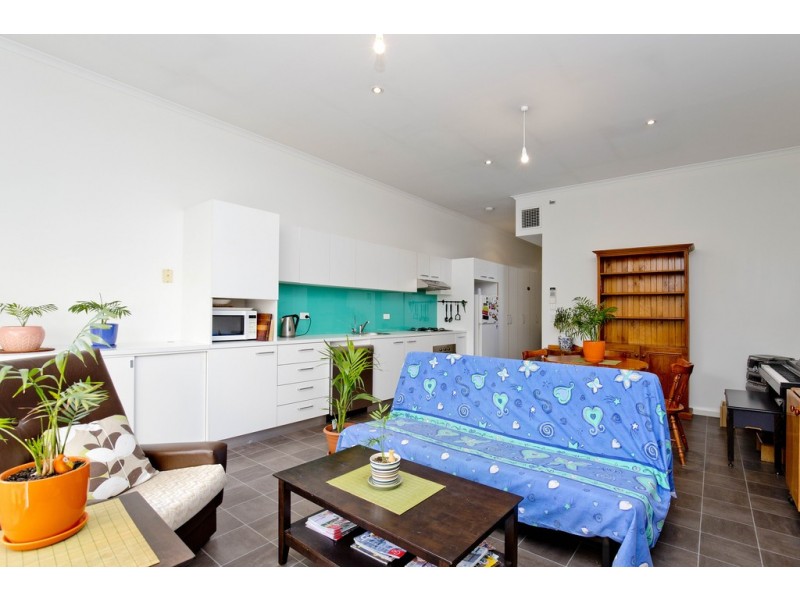 6 Phillipson Circuit, Mawson Lakes SA 5095