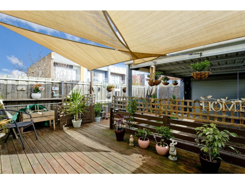 6 Phillipson Circuit, Mawson Lakes SA 5095