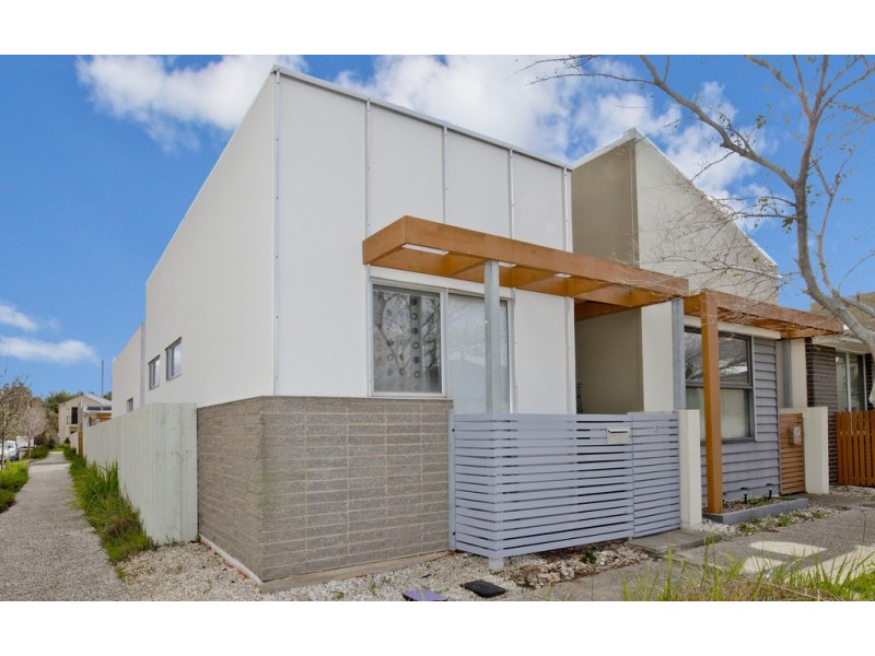 6 Phillipson Circuit, Mawson Lakes SA 5095