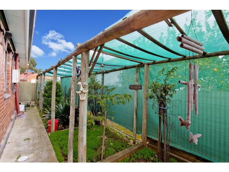 33 Rollison Road, Elizabeth Vale SA 5112