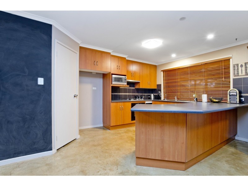 18 Ensign Court, Andrews Farm SA 5114