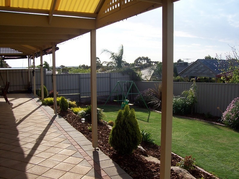 20 Blight Cres, Hillbank SA 5112