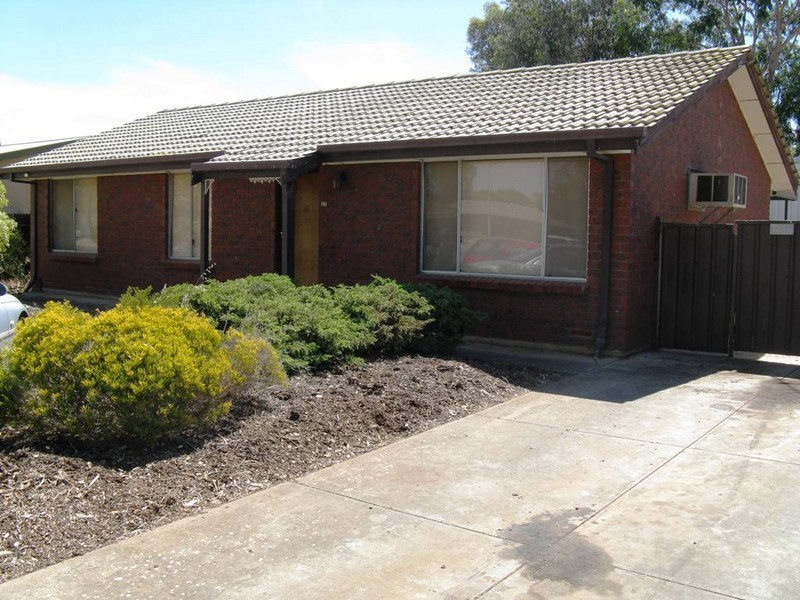 17 Watchel Cres, Burton SA 5110