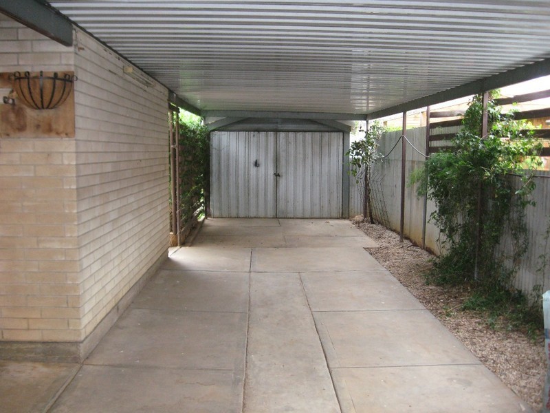 4  Oliver St, Parafield Gardens SA 5107