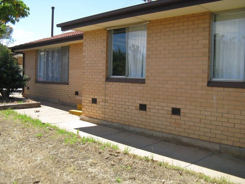 42 McKenzie  RD, Elizabeth Downs SA 5113