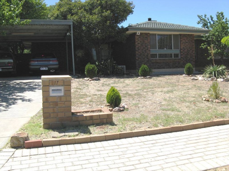 17 Inwood Rd, Elizabeth East SA 5112