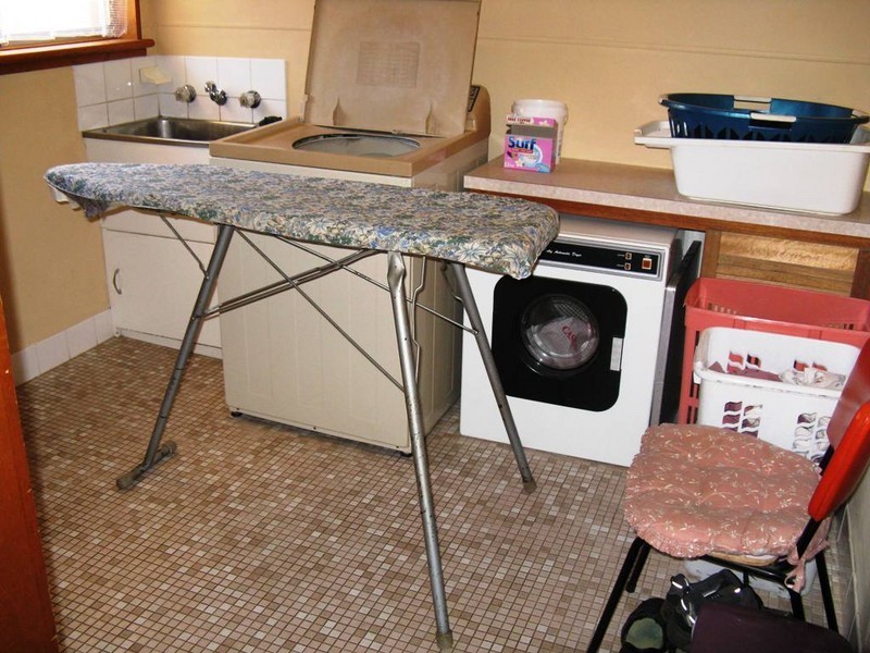 17 Inwood Rd, Elizabeth East SA 5112