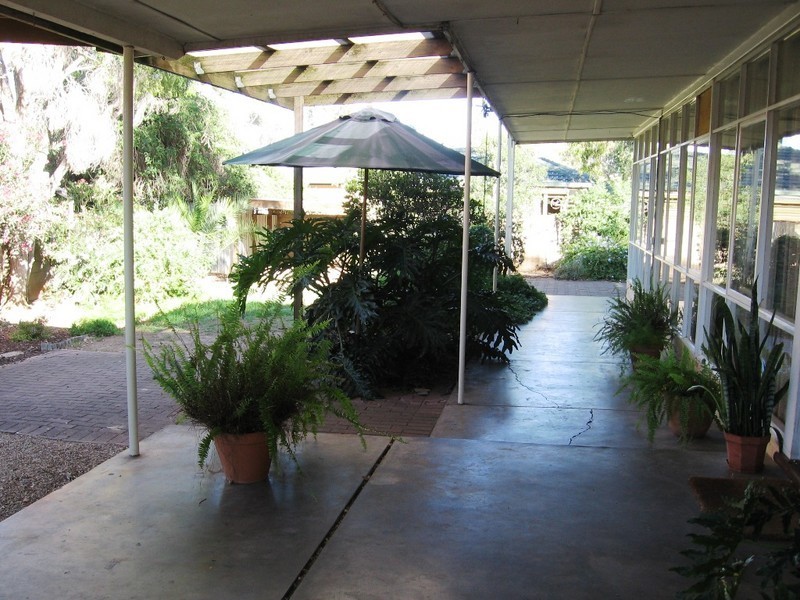 13 Daphne Rd, Salisbury East SA 5109