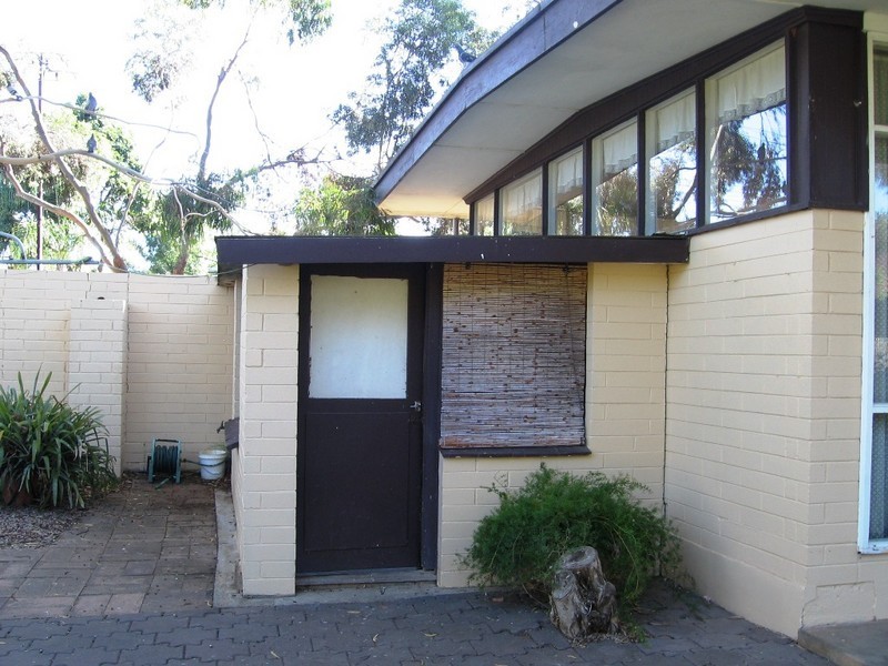 13 Daphne Rd, Salisbury East SA 5109
