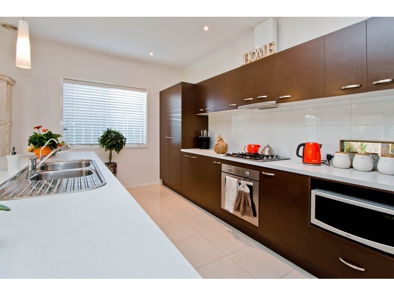 38 Newland Way, Mawson Lakes SA 5095