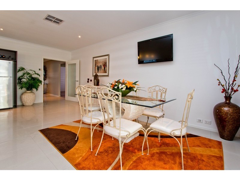 38 Newland Way, Mawson Lakes SA 5095