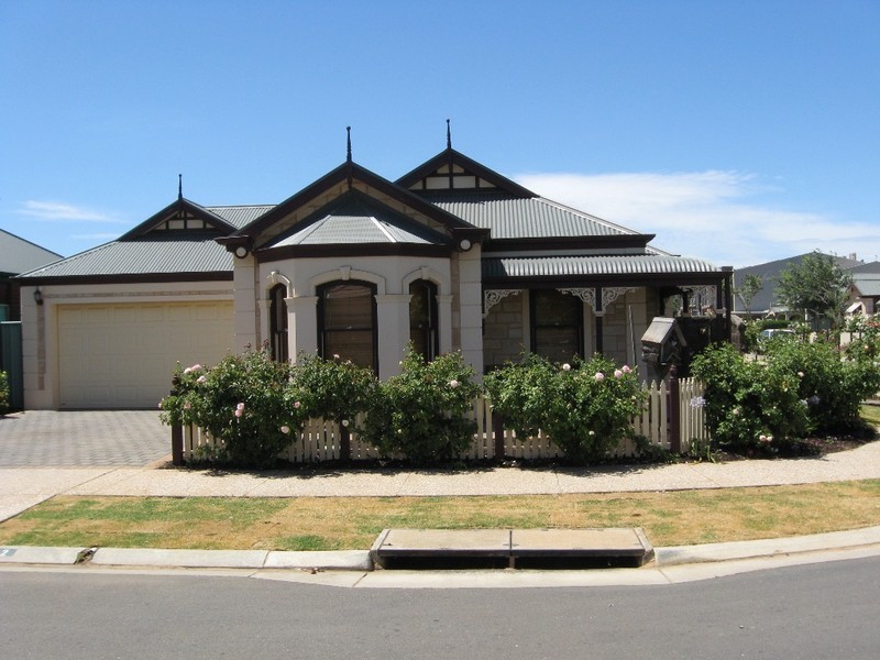 12 Egret St, Mawson Lakes SA 5095