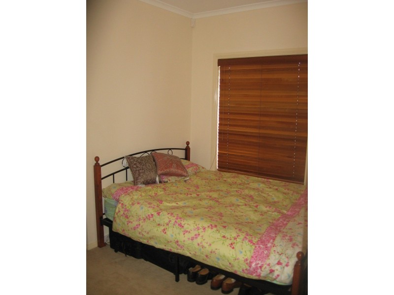 12 Egret St, Mawson Lakes SA 5095