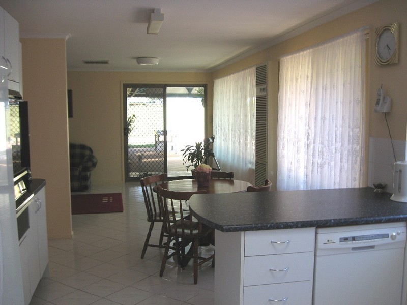 6 Essex St, Salisbury Heights SA 5109