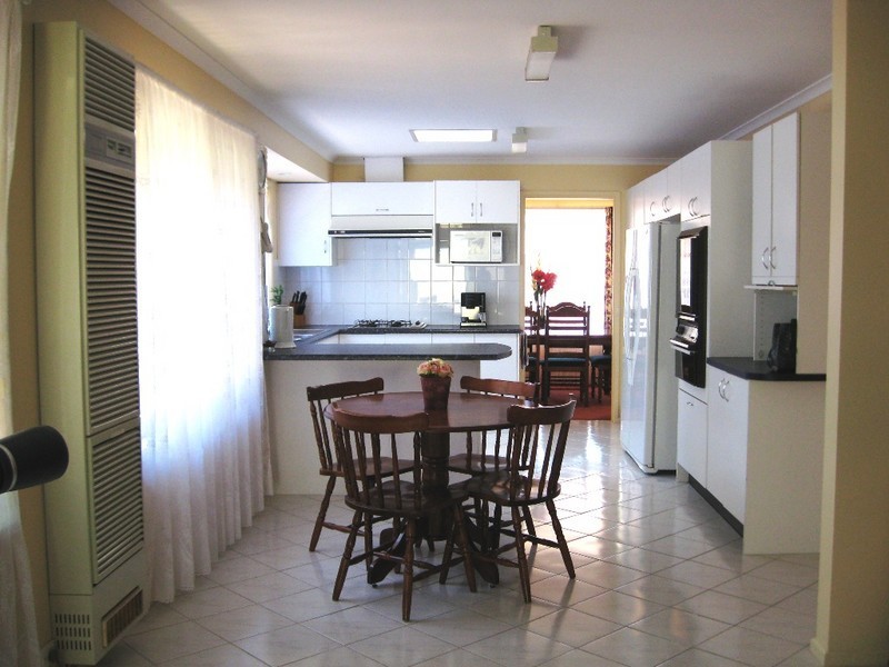 6 Essex St, Salisbury Heights SA 5109