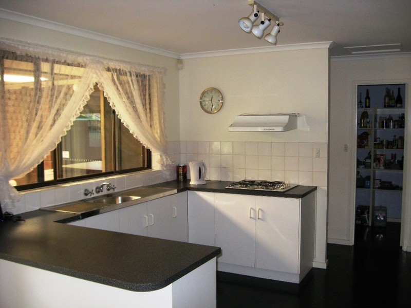 12 Reynolds Drive, Paralowie SA 5108