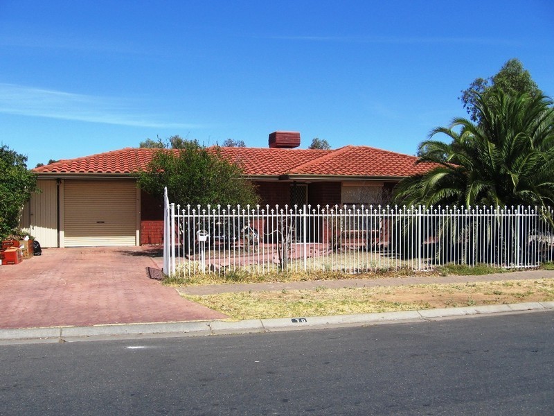 70 Nicholls Crs, Burton SA 5110