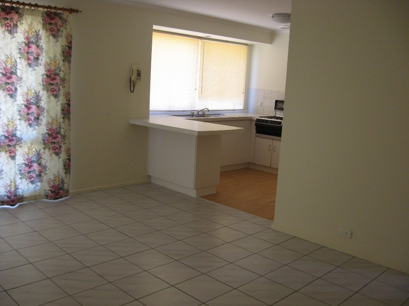 6 Zeta Crt, Parafield Gardens SA 5107