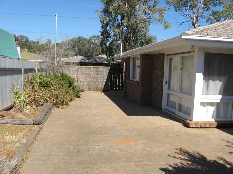 6 Zeta Crt, Parafield Gardens SA 5107