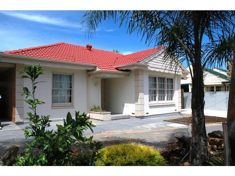 2 Aquamarine Dr, Salisbury East SA 5109