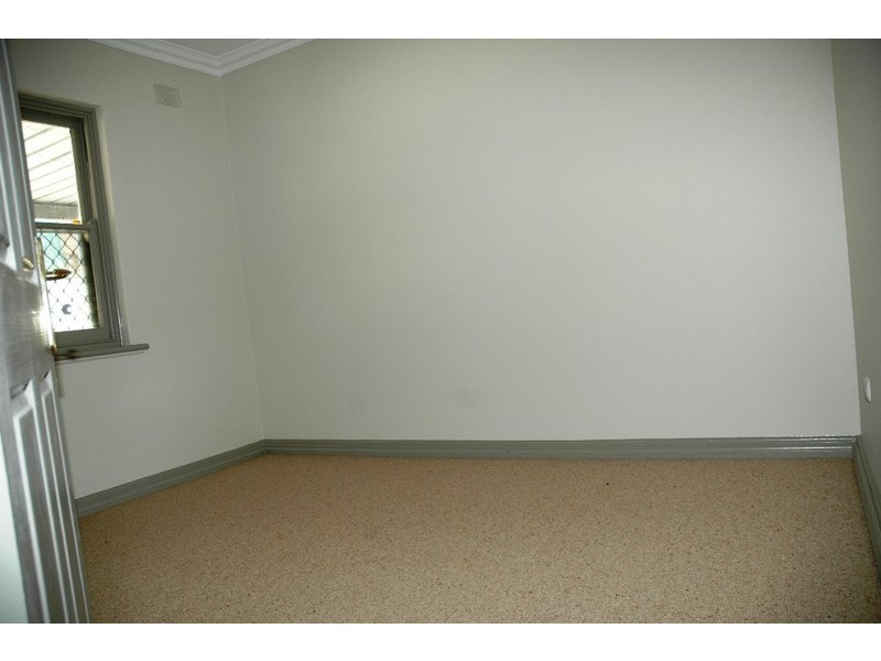 2 Aquamarine Dr, Salisbury East SA 5109