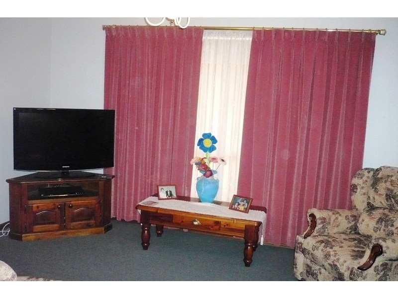 15 Burdett Dr, Paralowie SA 5108