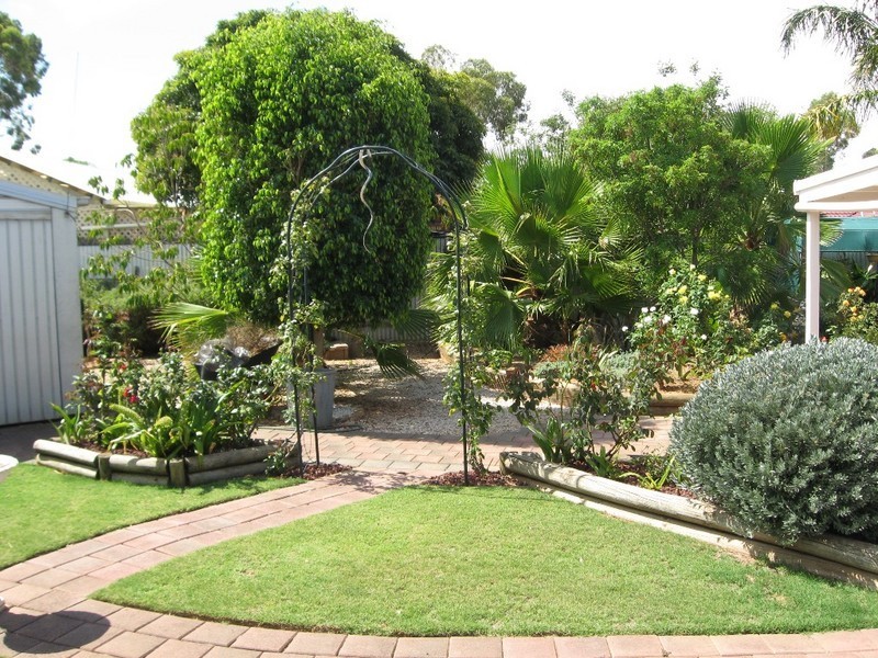5 Zeta Crt, Parafield Gardens SA 5107