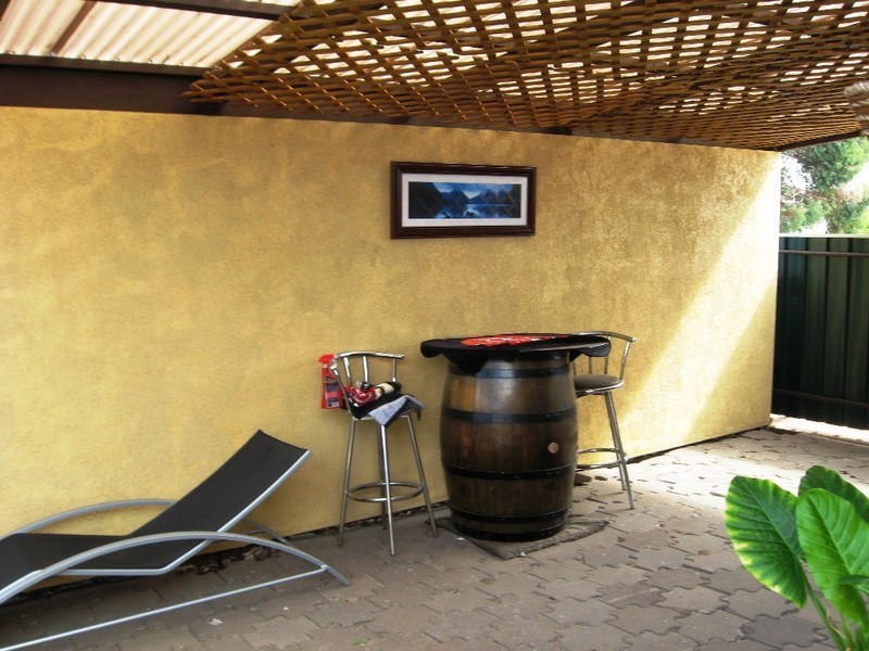 16 Dash Ave, Burton SA 5110
