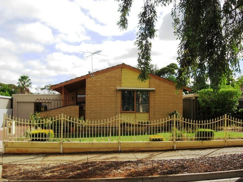 5 Cavenagh St, Elizabeth Downs SA 5113