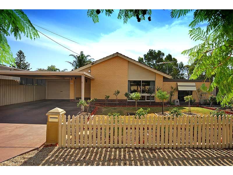 3 Cowley St, Blakeview SA 5114