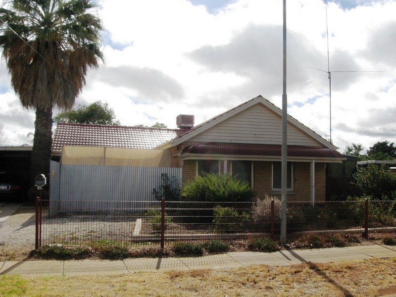 25 Andrews Road, Elizabeth Downs SA 5113