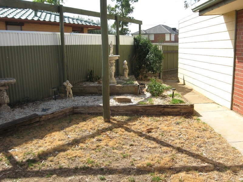 327  Salisbury Highway, Parafield Gardens SA 5107