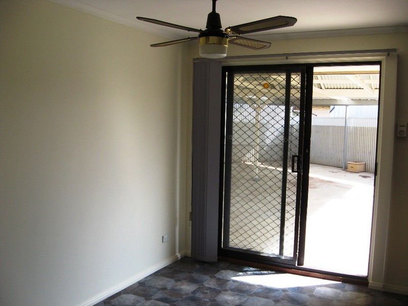 327  Salisbury Highway, Parafield Gardens SA 5107