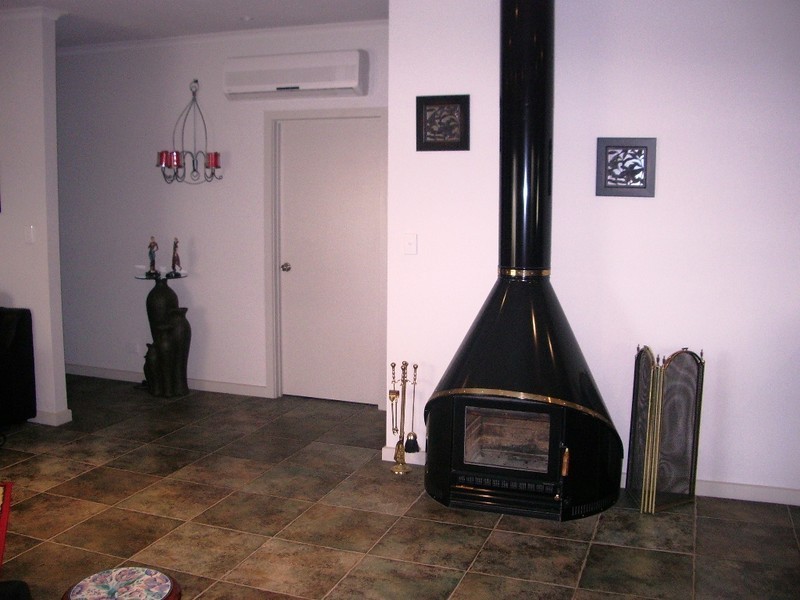 31 Jocelyn Tce, Parafield Gardens SA 5107