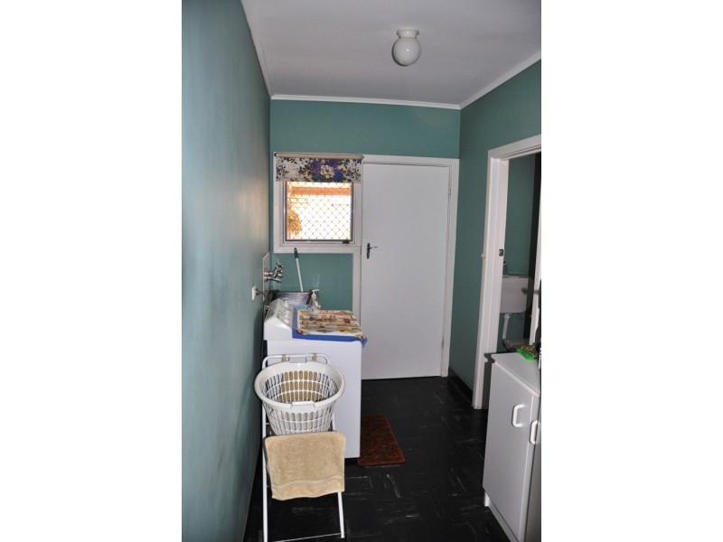 24 Salway St, Elizabeth Park SA 5113