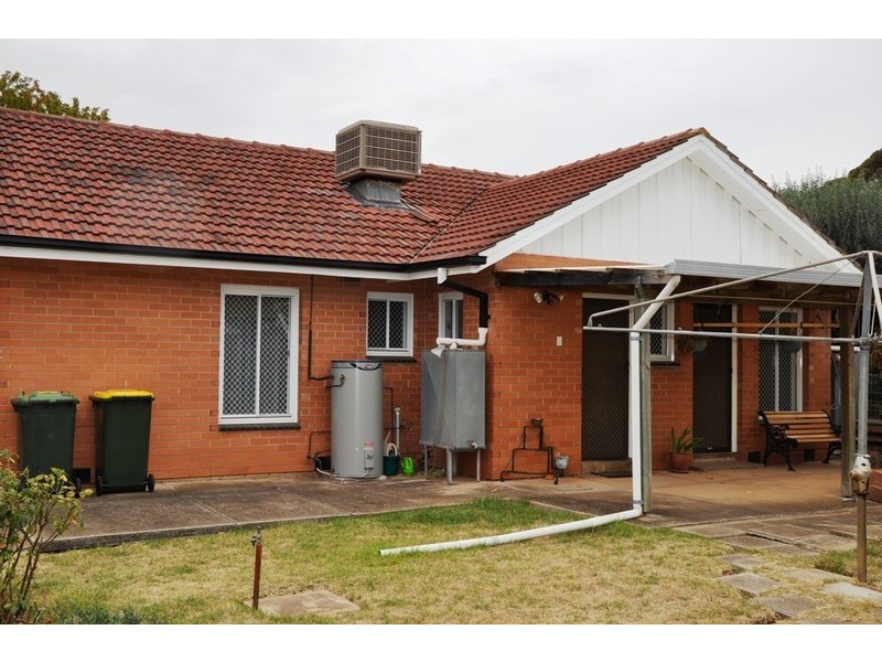 24 Salway St, Elizabeth Park SA 5113