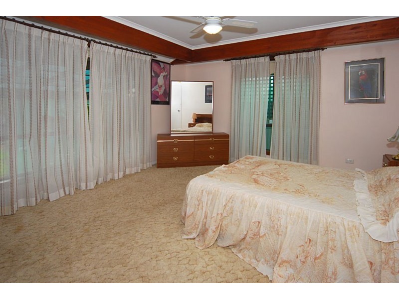 28 Gladman Cl, Hillbank SA 5112