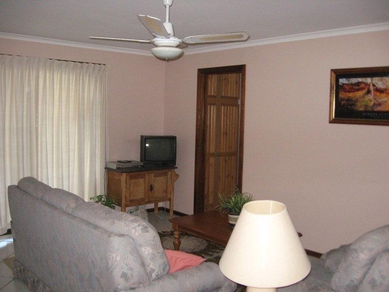 14 Santander Dr, Paralowie SA 5108