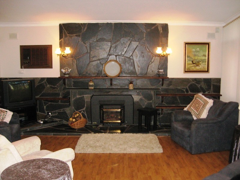 7 Bellinger Rd, Elizabeth East SA 5112