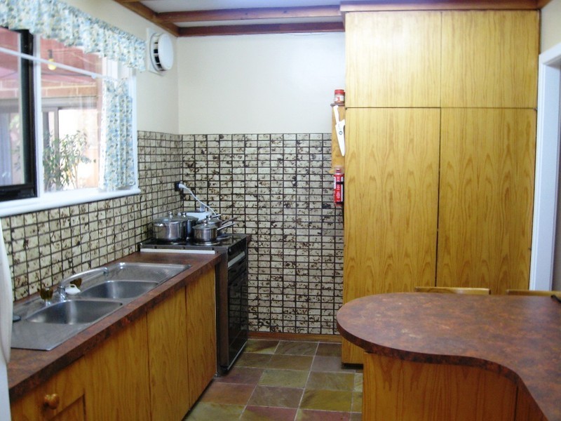 7 Bellinger Rd, Elizabeth East SA 5112