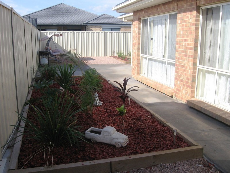 18 Edgewater Pl, Burton SA 5110
